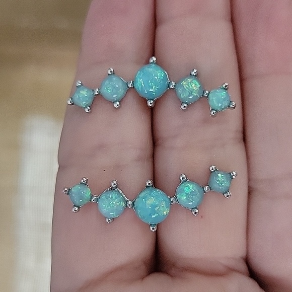 Modcloth Jewelry - Opalescent Bubble Stud Crawlers